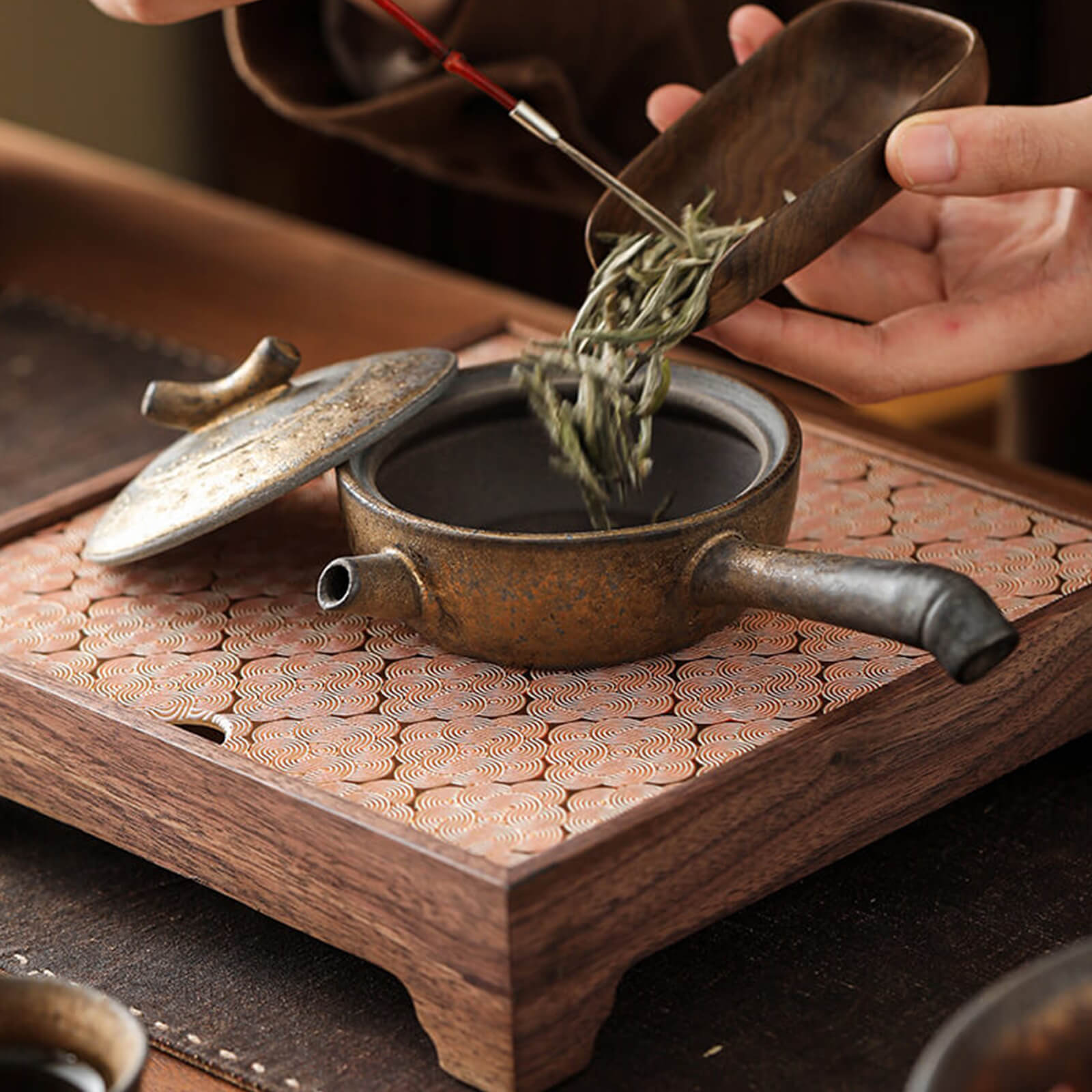 Japanese Vintage Gilded Ceramic Side-Handle Teapot_8