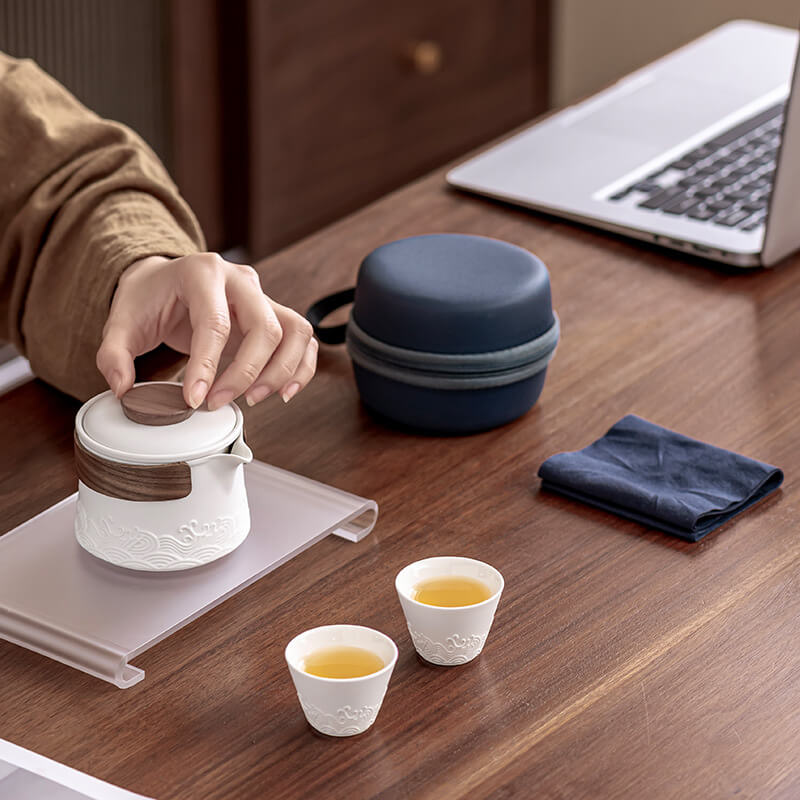 Japanese Tea Gift Set – Portable Travel Teapot & Cup Kit