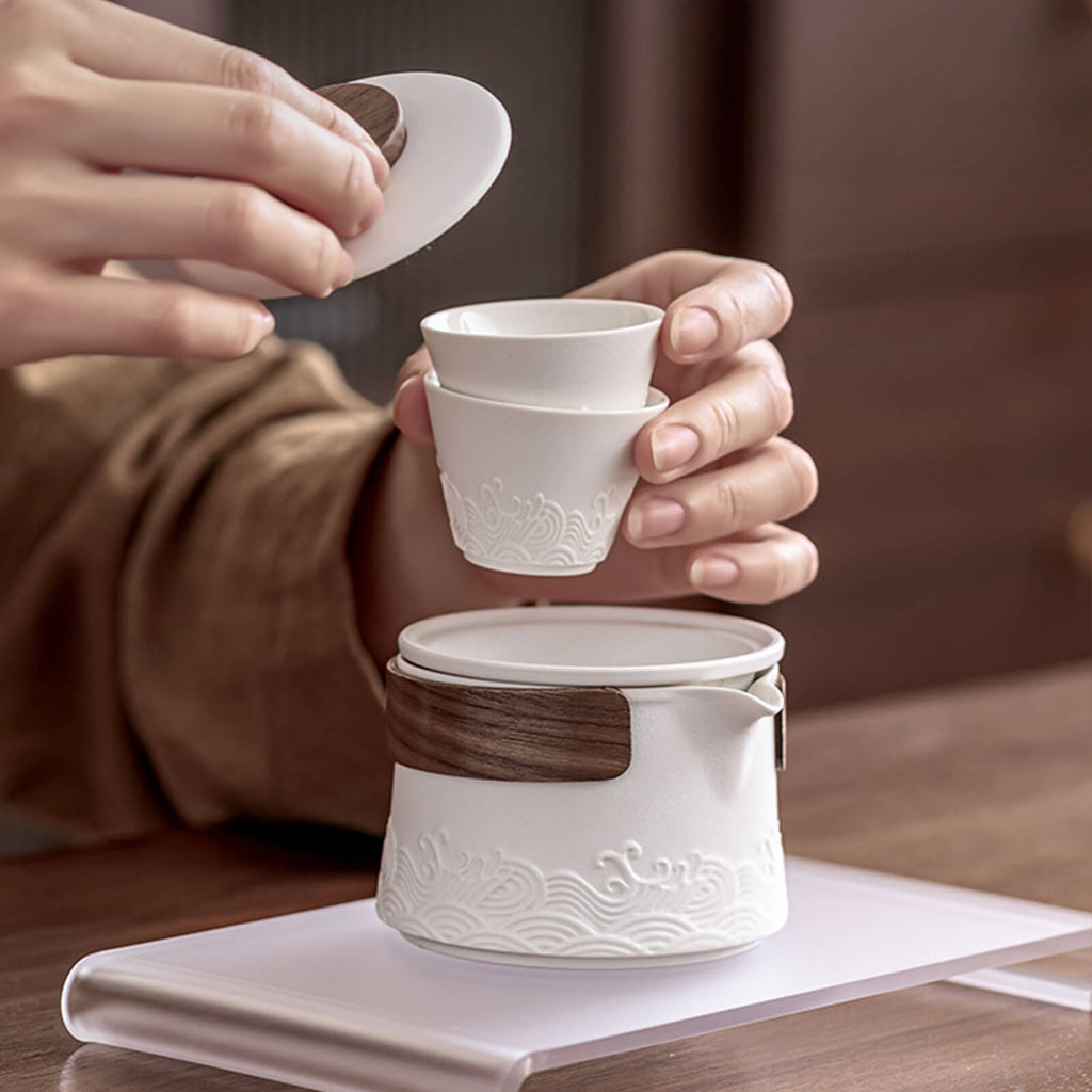 Japanese Tea Gift Set – Portable Travel Teapot & Cup Kit